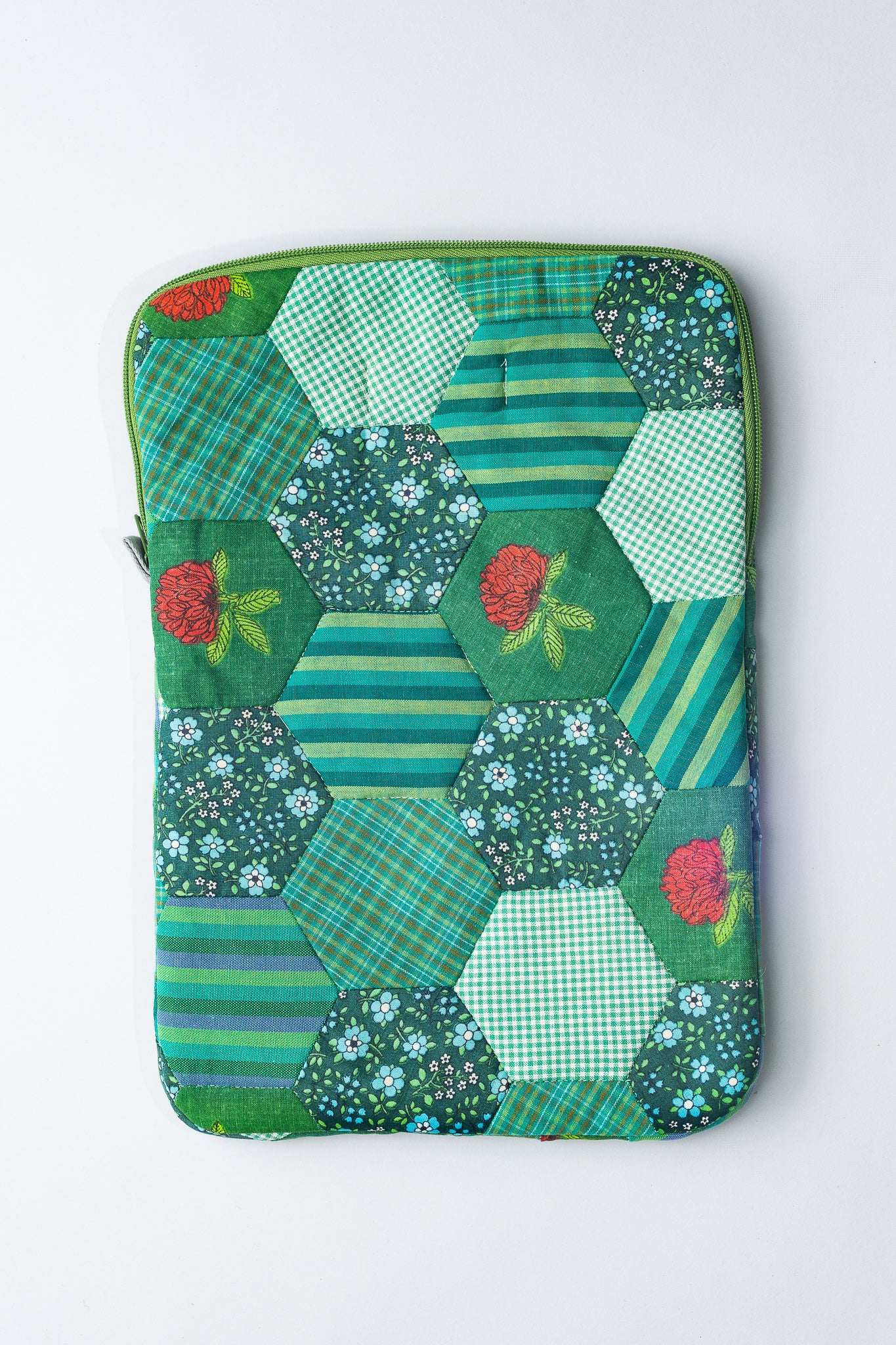 Nordic Quilt Couture - Laptop Bag Green